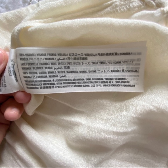 5/$35🍑Abercrombie & Fitch Cream Boho Beaded Shirt - Picture 6 of 7